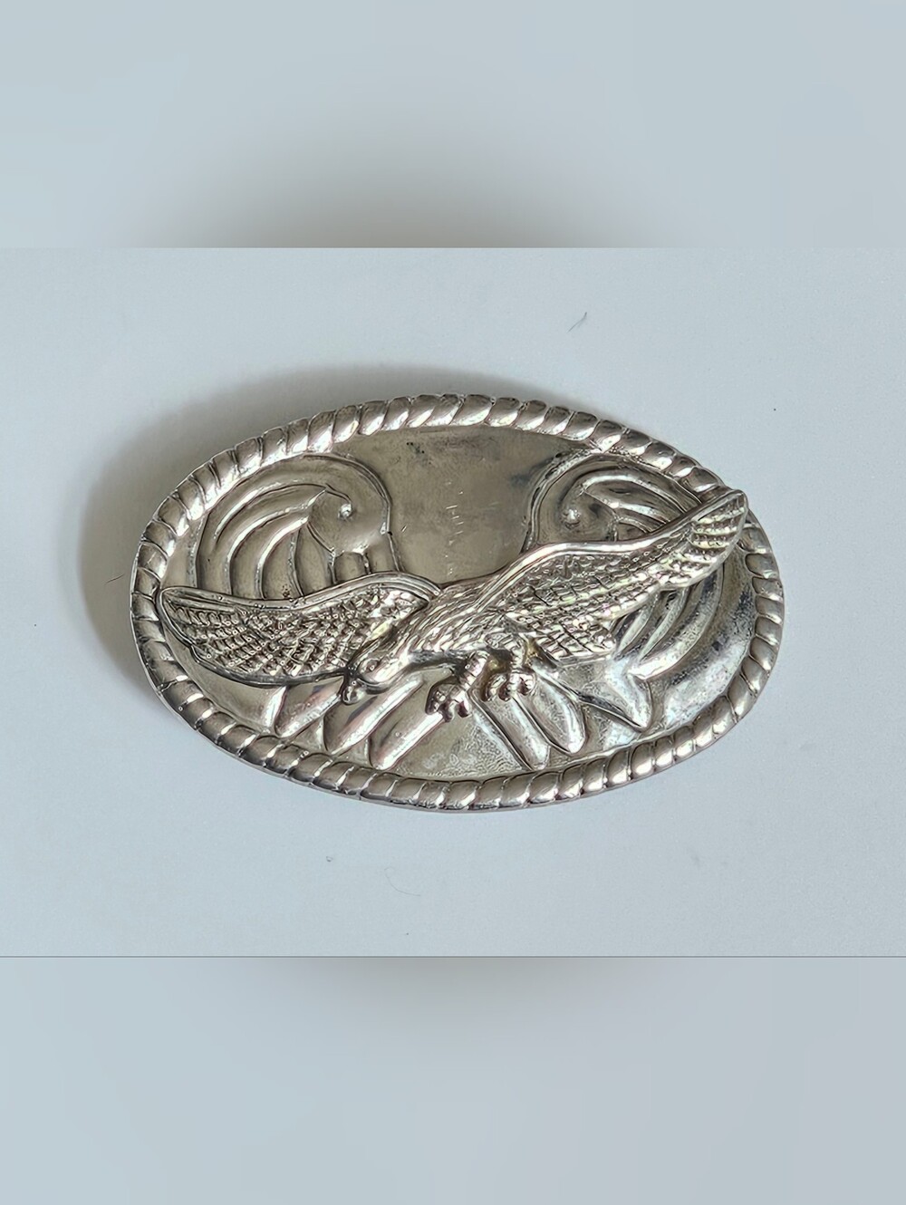 Vintage Soaring Eagle Country Western Style Cowboy Cowgirl Oval Belt Buckle